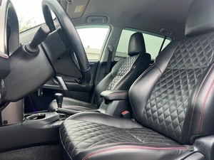 Внедорожник Toyota RAV4 2016 года, 2449000 рублей, Ижевск