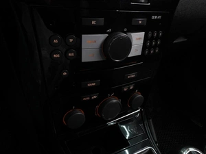 Хетчбэк Opel Astra 2011 года, 664000 рублей, Воронеж