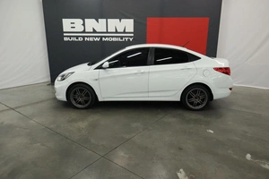 Седан Hyundai Solaris 2012 года, 825000 рублей, Курск