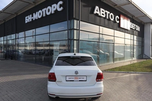 Седан Volkswagen Polo 2017 года, 1030000 рублей, Мирное