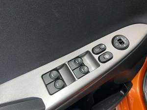 Седан Hyundai Solaris 2014 года, 989000 рублей, Красноярск