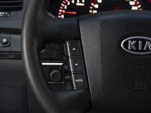 Внедорожник Kia Mohave 2011 года, 1495000 рублей, Омск