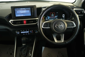 Внедорожник Toyota Raize 2020 года, 1599000 рублей, Омск