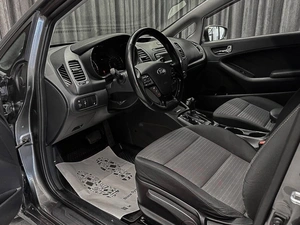 Седан Kia Cerato 2018 года, 1349000 рублей, Красноярск