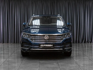 Внедорожник Volkswagen Touareg 2019 года, 5999000 рублей, Тюмень
