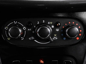 Седан Renault Logan 2021 года, 709000 рублей, Кирилловка