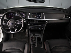 Седан Kia Optima 2018 года, 1920000 рублей, Омск