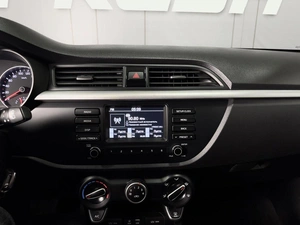 Хетчбэк Kia Rio X-Line 2019 года, 1620000 рублей, Нижневартовск