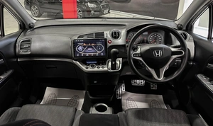 Минивэн Honda Stream 2009 года, 1097000 рублей, Красноярск