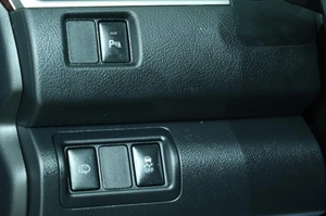 Седан Toyota Camry 2017 года, 2489000 рублей, Омск