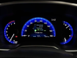 Универсал Toyota Corolla 2019 года, 1720100 рублей, Красноярск