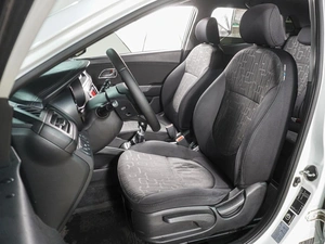 Хетчбэк Kia Rio 2012 года, 879000 рублей, Воронеж