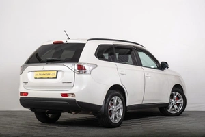 Внедорожник Mitsubishi Outlander 2013 года, 1679000 рублей, Томск