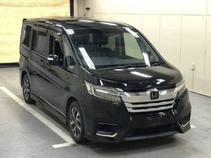 Минивэн Honda Stepwgn Spada 2020 года, 2419000 рублей, Красноярск