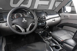 Пикап Mitsubishi L200 2012 года, 1519000 рублей, Петрозаводск