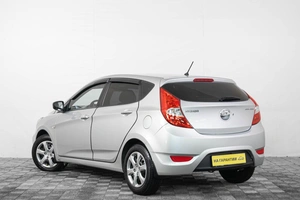 Хетчбэк Hyundai Solaris 2012 года, 729000 рублей, Кемерово