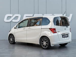 Минивэн Honda Freed 2009 года, 939000 рублей, Краснодар
