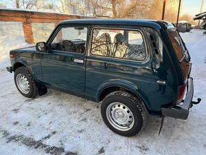 Внедорожник ВАЗ (LADA) 4x4 (Нива) 2010 года, 215000 рублей, Красноярск