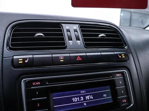 Седан Volkswagen Polo 2014 года, 879000 рублей, Красноярск