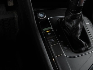 Внедорожник Volkswagen Tiguan 2019 года, 2399000 рублей, Воронеж