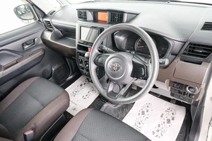 Минивэн Toyota Roomy 2022 года, 929000 рублей, Красноярск