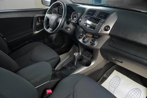 Внедорожник Toyota RAV4 2010 года, 1259000 рублей, Тюмень