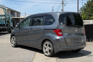Минивэн Honda Freed 2010 года, 720000 рублей, Красноярск