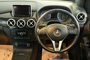 Хетчбэк Mercedes-benz B-класс 2012 года, 1299000 рублей, Омск