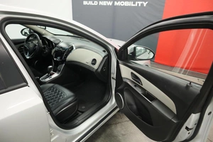 Седан Chevrolet Cruze 2014 года, 995000 рублей, Курск