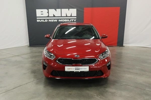 Хэтчбек Kia Ceed 2020 года, 1800000 рублей, Курск