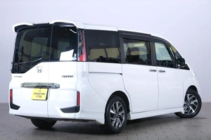 Минивэн Honda Stepwgn Spada 2015 года, 1889000 рублей, Омск