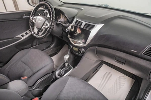 Седан Hyundai Solaris 2011 года, 739000 рублей, Томск