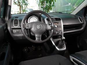 Хетчбэк Suzuki Splash 2010 года, 548000 рублей, Тверь