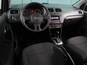 Седан Volkswagen Polo 2011 года, 899000 рублей, Воронеж