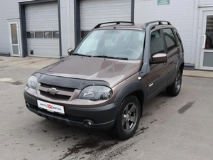 Внедорожник Chevrolet Niva 2016 года, 700000 рублей, Железногорск