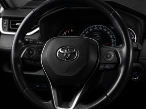 Внедорожник Toyota RAV4 2021 года, 3657000 рублей, Тюмень