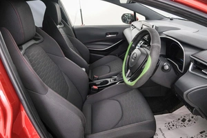 Хетчбэк Toyota Corolla 2018 года, 1519000 рублей, Красноярск