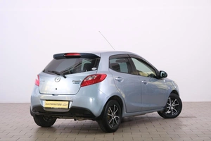 Хетчбэк Mazda Demio 2011 года, 699000 рублей, Омск