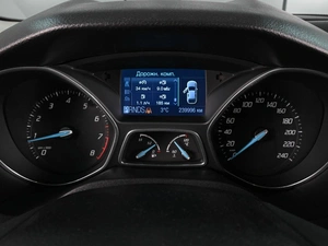 Хетчбэк Ford Focus 2011 года, 979000 рублей, Аксай