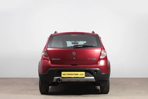 Хетчбэк Renault Sandero 2011 года, 410000 рублей, Новосибирск