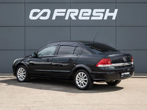 Седан Opel Astra 2013 года, 605000 рублей, Краснодар