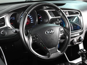 Хетчбэк Kia Ceed 2018 года, 1399000 рублей, Ростов-на-Дону