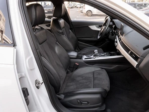 Седан Audi A4 2017 года, 2999000 рублей, Саратов