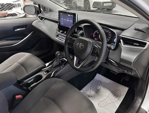 Универсал Toyota Corolla 2019 года, 1680000 рублей, Красноярск