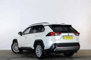 Внедорожник Toyota RAV4 2020 года, 4119000 рублей, Тюмень
