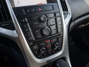 Хетчбэк Opel Astra GTC 2014 года, 1050000 рублей, Краснодар