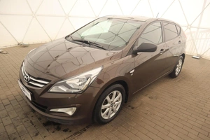 Хэтчбек Hyundai Solaris 2015 года, 880000 рублей, Орёл
