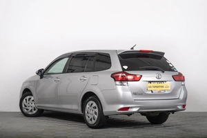 Универсал Toyota Corolla Fielder 2019 года, 1429000 рублей, Томск