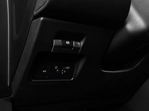 Внедорожник Land Rover Range Rover Evoque 2021 года, 4135000 рублей, Тюмень