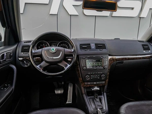 Внедорожник Skoda Yeti 2012 года, 1420000 рублей, Краснодар